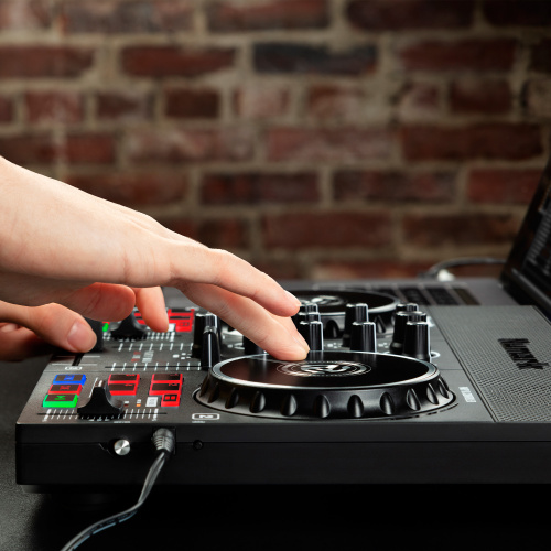 NUMARK PARTYMIX LIVE DJ-контроллер в комплекте ПО Serato фото 6