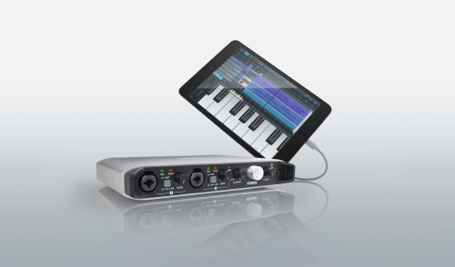 Tascam iXRTP мобильный комплект Audio/MIDI интерфейс для iOS, MacOS and Windows, микрофон+кабель, настольная подставка и силиконовый чехол для iXR фото 6