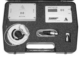 Adamson Inclinometer Kit Инструменты: набор для измерения угла наклона, 1х лазерное передающее устройство, 1х приемное устройство, 1х рулетка 10 м, 1х