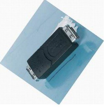 Proel USBAT40 Переходник: "USB A - мама"-"USB A - мама". Корпус: пластик, цвет: черный.