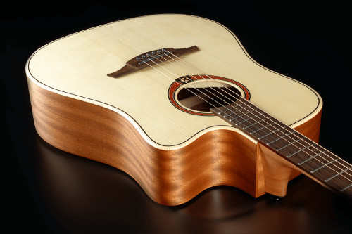 LAG T-70D CE Электро-акустическая гитара, Дредноут с вырезом и пьезодатчиком, цвет натуральный фото 4