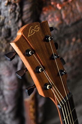 LAG T-70D CE Электро-акустическая гитара, Дредноут с вырезом и пьезодатчиком, цвет натуральный фото 12
