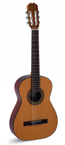 Admira Fiesta классическая гитара, орегонская сосна, обечайка и задняя дека сапелли