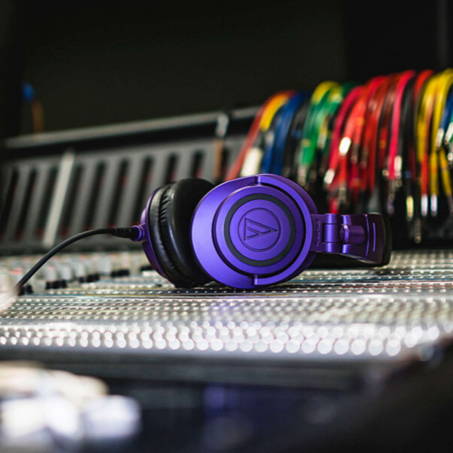 AUDIO-TECHNICA ATH-M50XPB студийные мониторные наушники цвет "фиолетовый + черный" фото 3