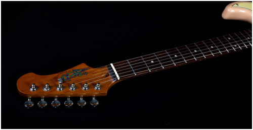 JET JS-400 PK R электрогитара,Stratocaster, корпус липа, 22 лада, HSS, tremolo, цвет PK фото 9