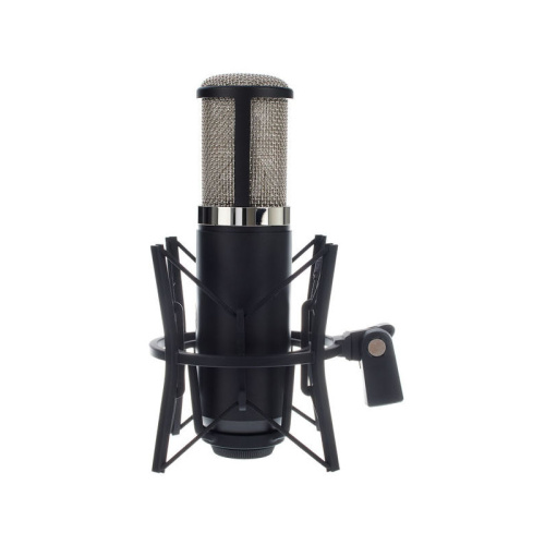 AKG P820 Tube ламповый микрофон, предусилитель, SH300 "паук", кейс фото 3