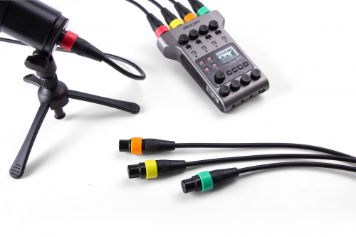 Zoom XLR-4C/CP набор из четырех микрофонных кабелей с цветными кольцами фото 2