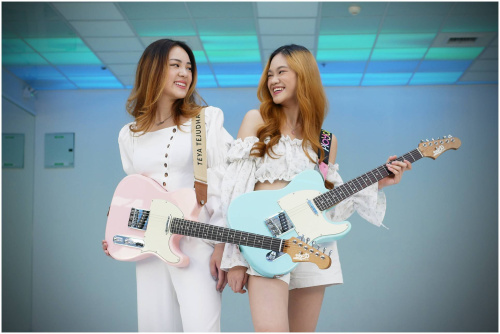JET JT-300 BL R электрогитара, Telecaster, корпус липа, 22 лада, SS, цвет Sonic blue глубой фото 7