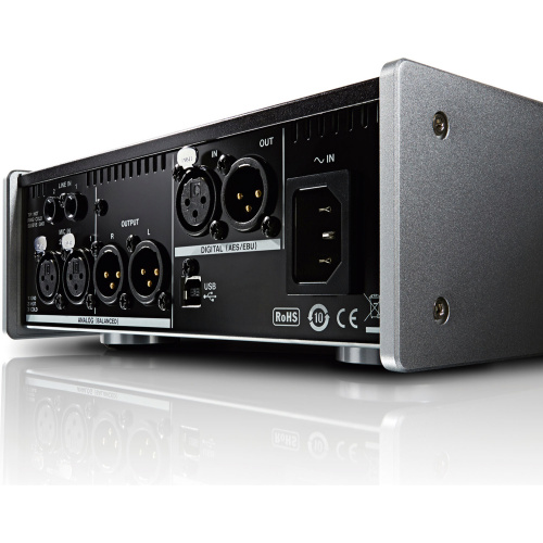 Tascam UH-7000 2-канальный USB аудио интерфейс класса Hi End для платформ Windows и Mac, 24-bit/192kHz, 2вх./4вых. фото 2