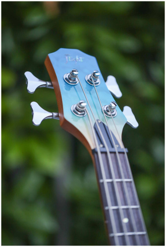 FLIGHT Mini Bass TBL электроукулеле бас, цвет transparent blue, чехол в комплекте фото 10