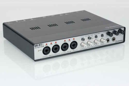 Steinberg UR-RT4 USB аудиоинтерфейс; 24-bit/192kHz, 2 Mic/Hi-Z; 2 Mic/Line; 2 TRS Line In; 4 TRS Lin фото 3