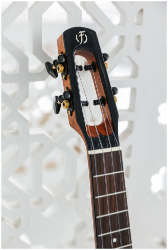 FLIGHT VOYAGER CONCERT EQ-A укулеле концерт с активным звукоснимателем,ALL SOLID ель/акация, чехол фото 13
