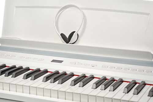 Becker BSP-102W сценическое цифровое пианино, цвет белый, клавиатура стандартная, 88 клавиш фото 6