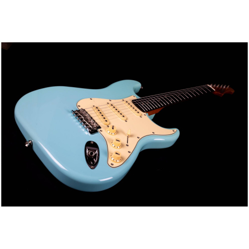 JET JS-300 BL R электрогитара, Stratocaster, корпус липа, 22 лада,SSS, tremolo, цвет Sonic blue фото 3