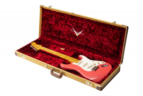 FENDER 1958 Stratocaster Journeyman Relic электрогитара Custom Shop, цвет Faded/Aged Fiesta Red фото 3