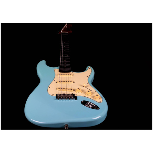 JET JS-300 BL R электрогитара, Stratocaster, корпус липа, 22 лада,SSS, tremolo, цвет Sonic blue фото 5