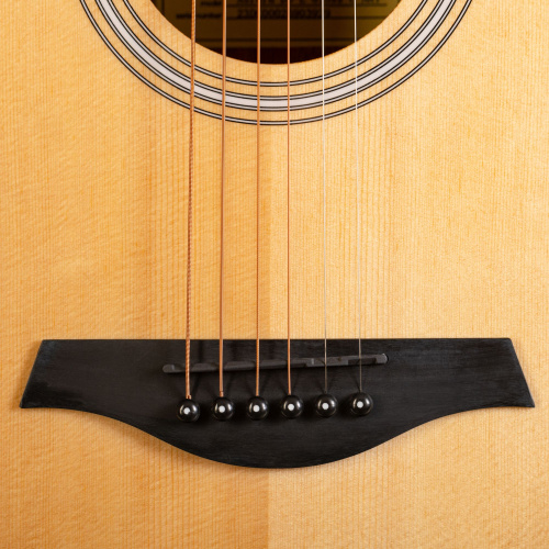 ROCKDALE Aurora D3-E Gloss C NAT электроакустическая гитара дредноут с вырезом, цвет натуральный, глянцевое покрытие фото 4