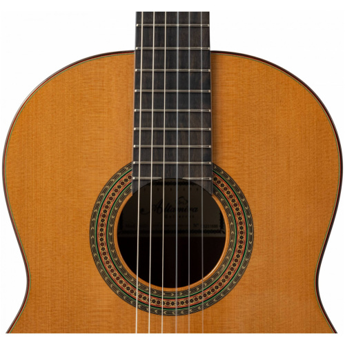 ALTAMIRA N400+ классическая гитара 4/4, верхняя дека массив кедра, корпус массив кр. дерева. Чехол фото 13