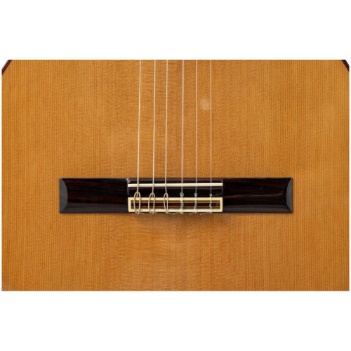 ALTAMIRA N300+ классическая гитара 4/4, верхняя дека массив кедра, корпус палисандр, глянцевая отдел фото 11
