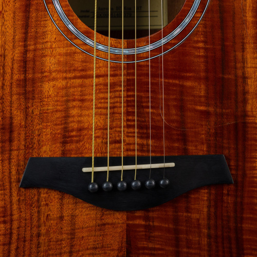 ROCKDALE Aurora D7 Koa NAT Акустическая гитара. Форма корпуса Dreadnought. Цвет натуральный. Глянцевое покрытие. Верхняя дека из ели с верхним слоем и фото 3