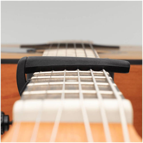 PLANET WAVES PW-CP-19 каподастр для акустической гитары и электрогитары, серия PRO+, черный фото 3