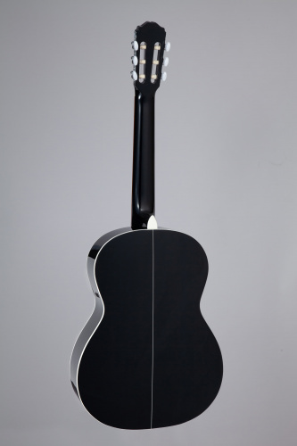 Takamine GC2 BLK классическая гитара, цвет чёрный, материал верхей деки ель, материал корпуса сапеле, накладка грифа и бр фото 2