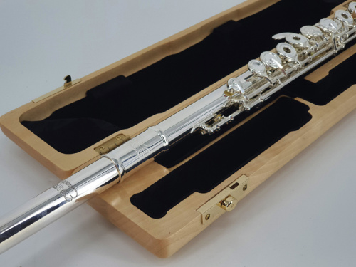 Artist AF-800RBSSOGC-HJS Флейта французской системы, открытые клапаны во французском стиле не в линию, паяные звуковые отверстия, с коленом B, Е-механ фото 8