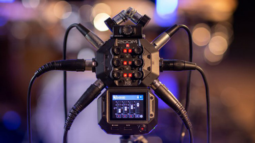 Zoom H8 ручной рекордер/12 дорожек/Сменные микрофоны/Цветной сенсорный дисплей/XY-стереомикрофон в комплекте фото 10