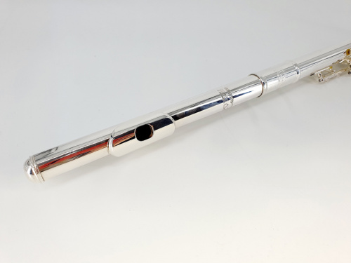 Artist AF-800RBSSOC-HJS Флейта французской системы, открытые клапаны во французском стиле не в линию, паяные звуковые отверстия, с коленом B, Е-механи фото 3