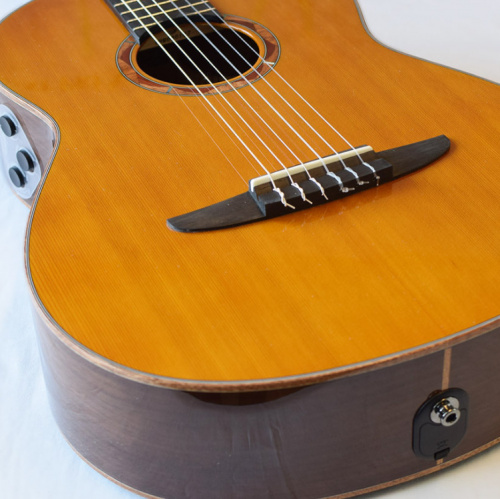 Yamaha NCX3C NT Электроакустическая классическая гитара, верхняя дека из массива кедра фото 4