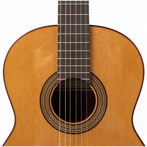 ALTAMIRA N300+ классическая гитара 4/4, верхняя дека массив кедра, корпус палисандр, глянцевая отдел фото 8