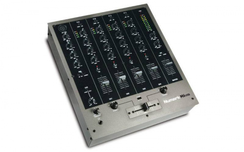 NUMARK M6USB 4-канальный компактный настольный микшер входы: 2 микрофонных, 2 phono, 4 линейных. USB-интерфейс фото 3