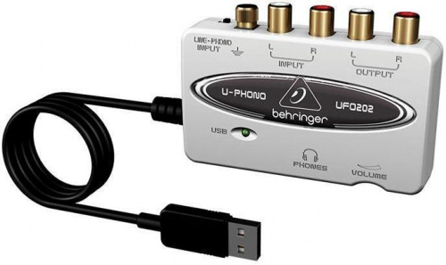 Behringer UFO202 внешняя звуковая карта (звуковой интерфейс), USB 1.1, 2 вх/2 вых канала, фонокорректор