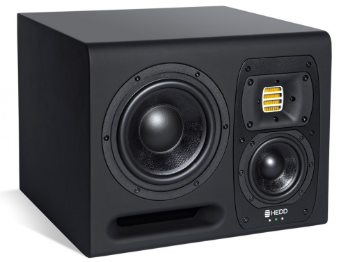 HEDD Type 20 Активные трехполосные акустические системы для мониторинга в студии, 3 x 100 Вт, Вес 15 кг.