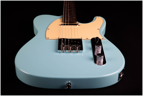 JET JT-300 BL R электрогитара, Telecaster, корпус липа, 22 лада, SS, цвет Sonic blue глубой фото 11