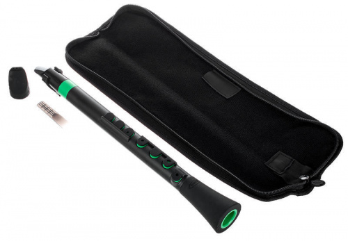 NUVO Dood (Black/Green) блок-флейта DooD, строй С (до), материал АБС-пластик, цвет чёрный/зеленый фото 3
