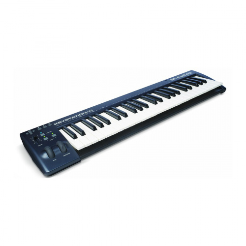 M-Audio Keystation 49 II 4-октавная (49 клавиш) динамическая MIDI клавиатура USB, 3 кнопки, 2 колеса