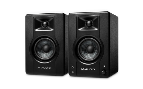 M-AUDIO BX3 PAIR Пара активных 2-х полосных мониторов ближнего поля, 1' шелковый ВЧ излучатель, 3,5' кевларовый НЧ излучатель, м