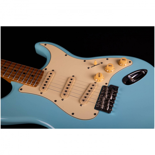 JET JS-300 BL электрогитара, Stratocaster, корпус липа, 22 лада,SSS, tremolo, цвет Sonic blue фото 12