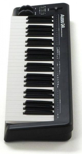 ALESIS Q49 MIDI-клавиатура 49 клавиш, чувствительная к силе нажатия, разъемы USB, MIDI DIN, питание по USB. фото 9