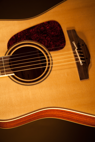 TAKAMINE PRO SERIES 4 P4DC электроакустическая гитара типа DREADNOUGHT CUTAWAY с кейсом, цвет натуральный, верхняя дека - массив ели, нижняя дека - ма фото 3