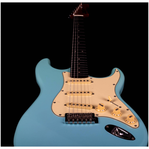 JET JS-300 BL R электрогитара, Stratocaster, корпус липа, 22 лада,SSS, tremolo, цвет Sonic blue фото 7