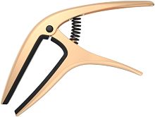 Ernie Ball 9606 универсальный каподастр пружинный Серия: Axis Capo Цвет: Gold Satin