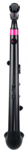NUVO jSax (Black/Pink) саксофон, строй С (до) (диапазон полторы октавы), материал АБС-пластик цвет чёрный/розовый, в комплекте кейс, таблица аппликату фото 3