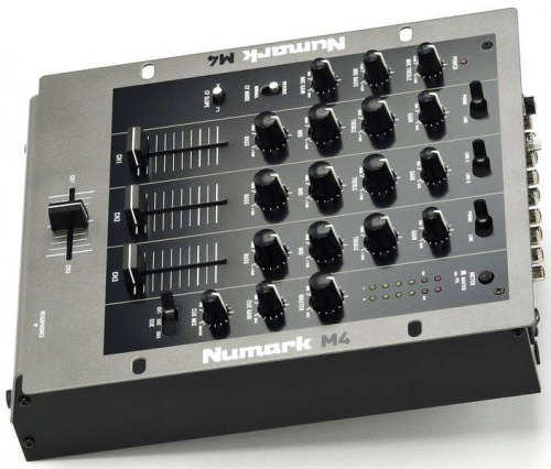 NUMARK M4 3-канальный профессиональный 10" микшер входы: 2 phono/линейных, 4 линейных, 1 микрофонный фото 8