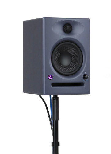 AuraSonics SOURCE 5 активный студийный монитор (bi-amp) 5,25" стекловолокно +1" шёлк, регулятор громкости, 45+35Вт, 55-22000Гц 102дБ(пик), крепление н фото 3