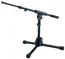 K&M 25950-300-55 низкая микрофонная стойка-журавль для бас-бочки, металлические узлы, высота 280 мм, длина журавля 425-725 мм, цвет черный