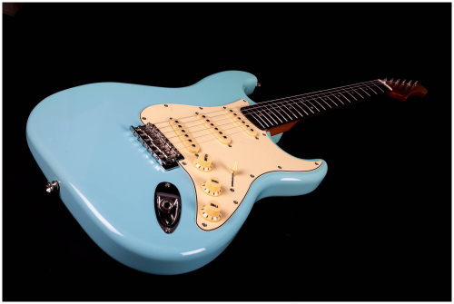 JET JS-300 BL R электрогитара, Stratocaster, корпус липа, 22 лада,SSS, tremolo, цвет Sonic blue фото 7