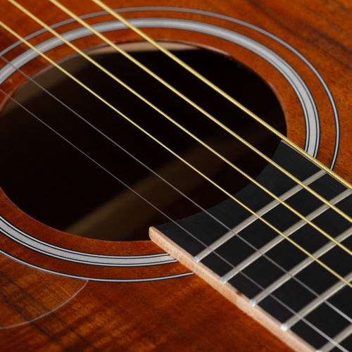 ROCKDALE Aurora D7 Koa NAT Акустическая гитара. Форма корпуса Dreadnought. Цвет натуральный. Глянцевое покрытие. Верхняя дека из ели с верхним слоем и фото 4