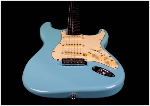 JET JS-300 BL R электрогитара, Stratocaster, корпус липа, 22 лада,SSS, tremolo, цвет Sonic blue фото 13